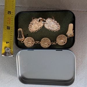 Two cardigan/dress clips -NWT!!